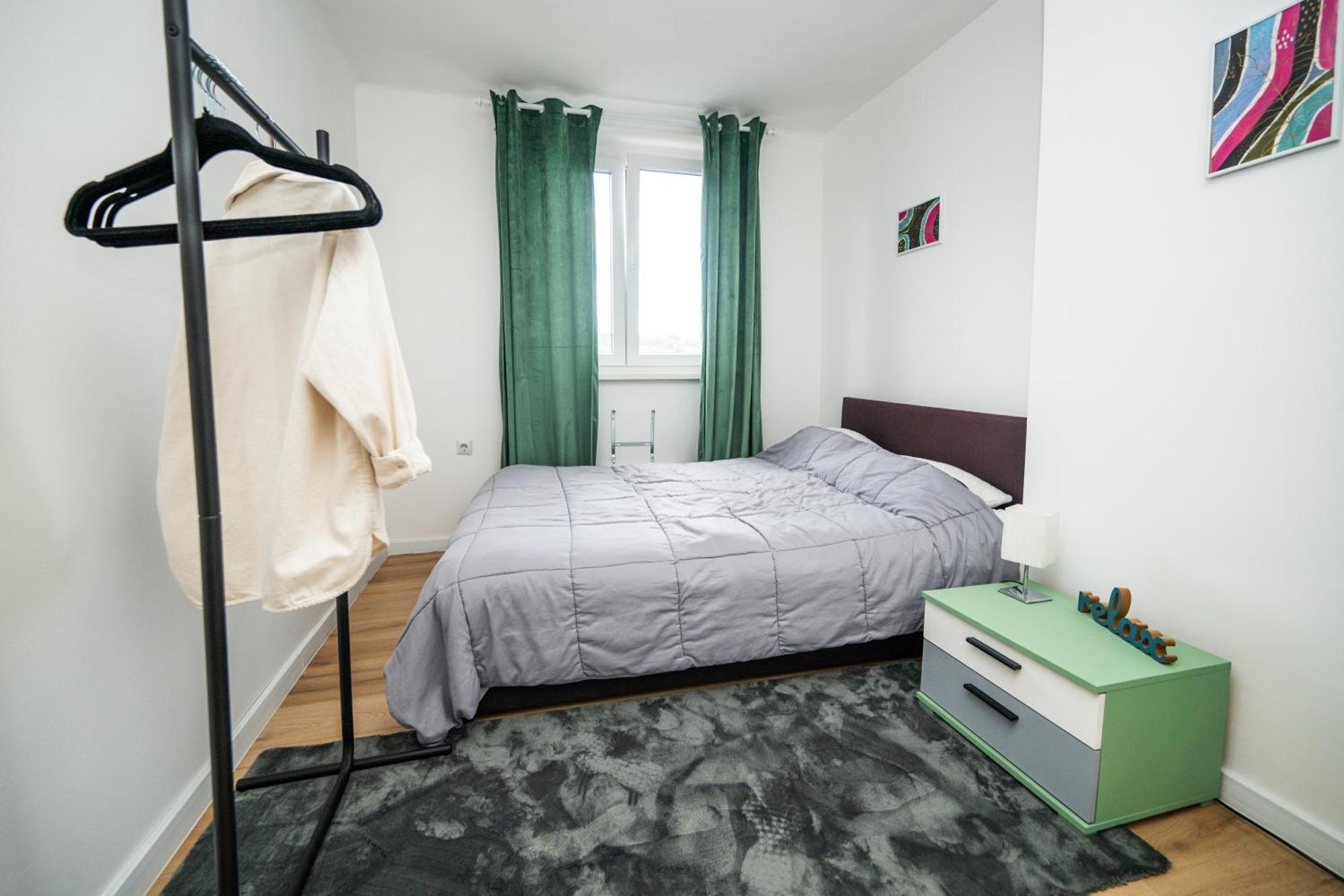 Bright And Colorful 1bdr In The Center Apartment *